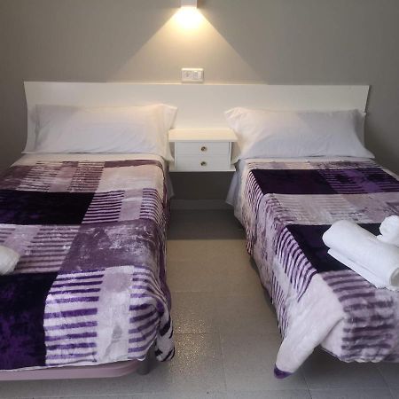 Hostal Conde De Lemos ポンフェラダ エクステリア 写真